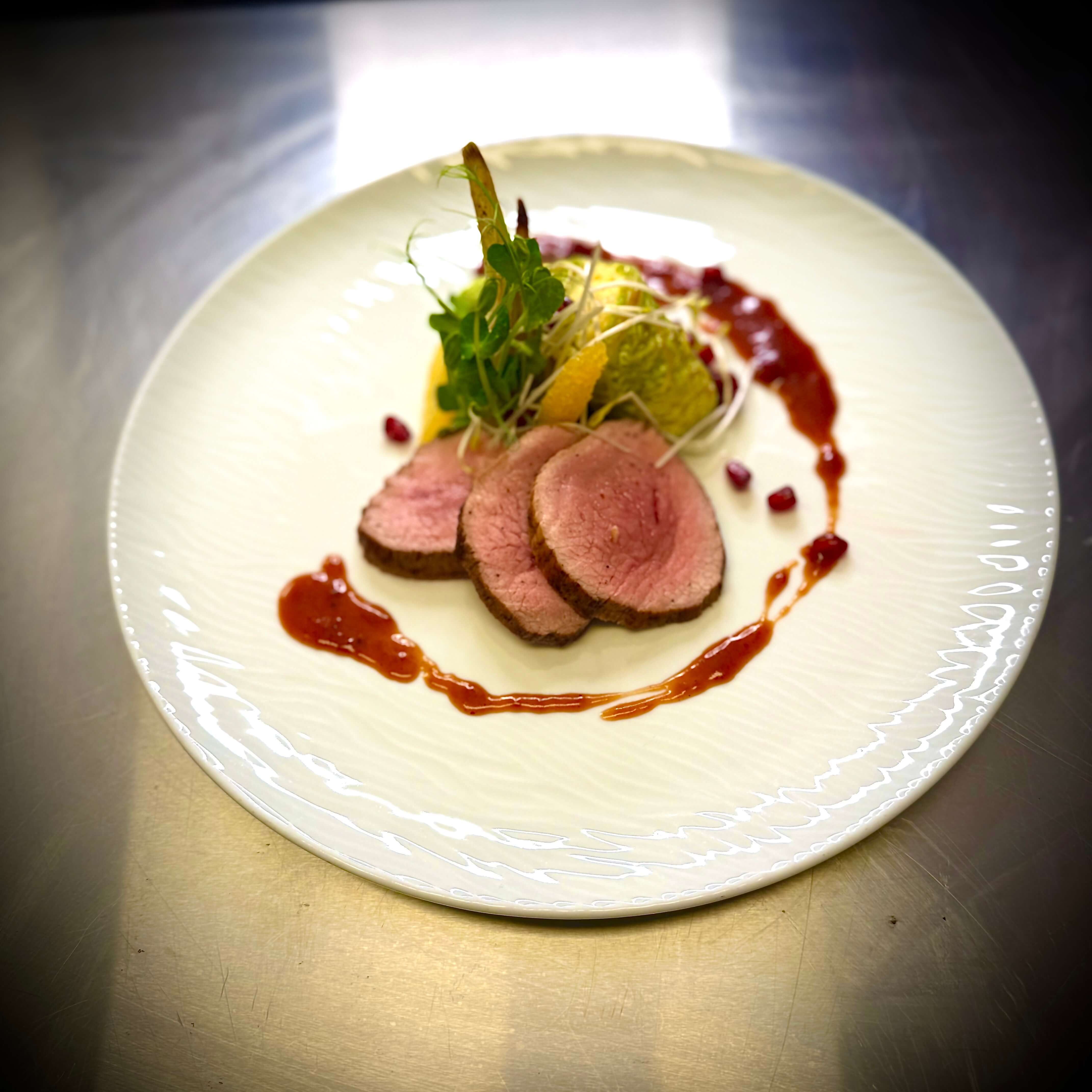 Weihnachtliches Kalnsscherzel vom Grill