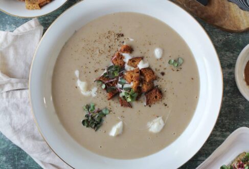 TYROLIT Life Maroni Suppe mit Zimt und Brotwürfeln