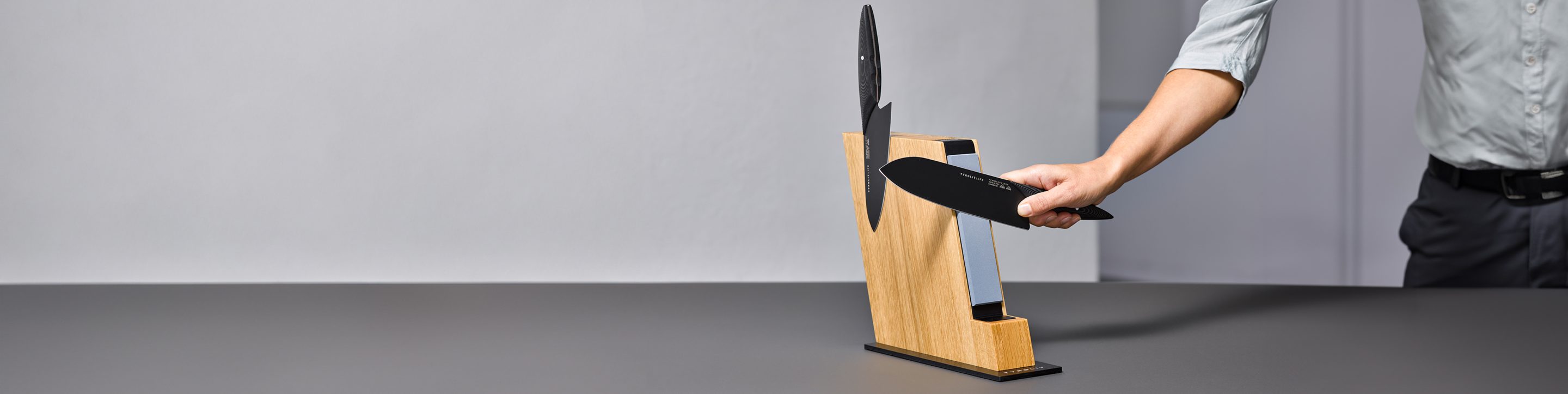 Messerblock kaufen – magnetisch mit integriertem Schleifstein von Tyrolit Life
